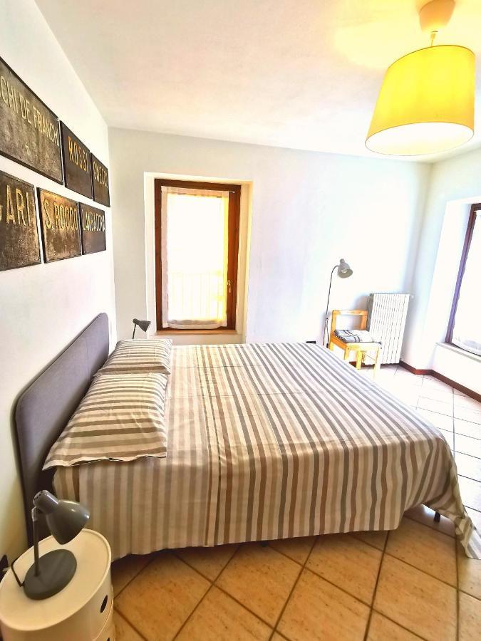 Old Town Apartment With Terrace - Live Love Lake Peschiera del Garda Zewnętrze zdjęcie