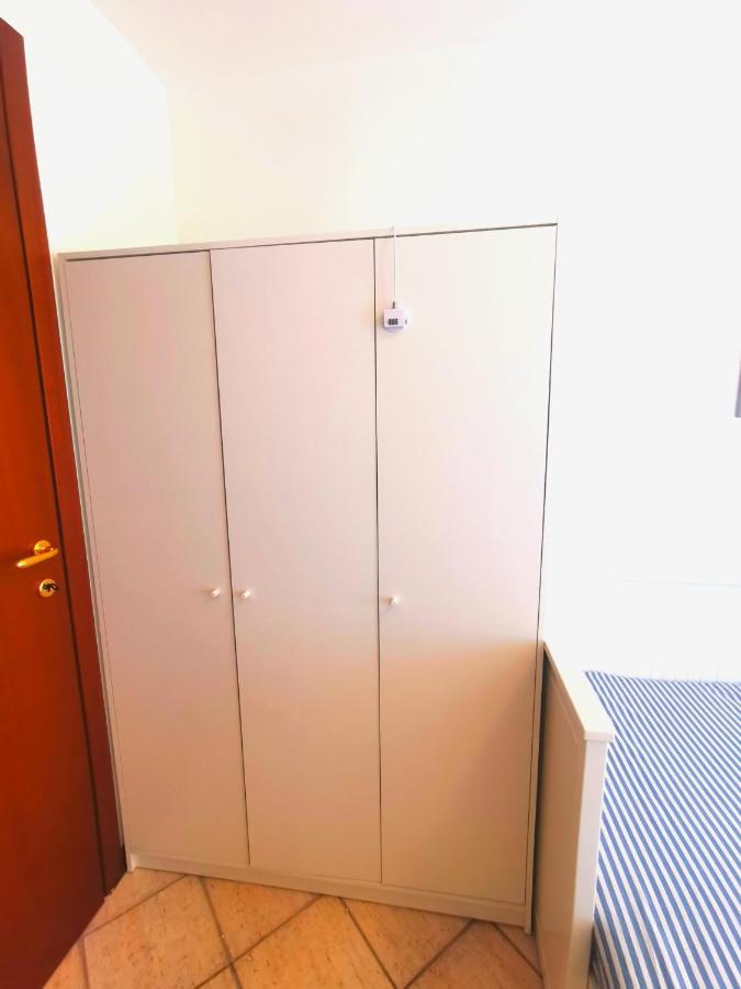 Old Town Apartment With Terrace - Live Love Lake Peschiera del Garda Zewnętrze zdjęcie